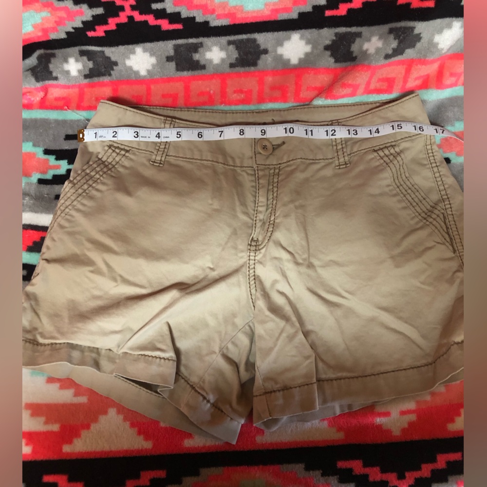 ✨Maurices Khaki Shorts✨